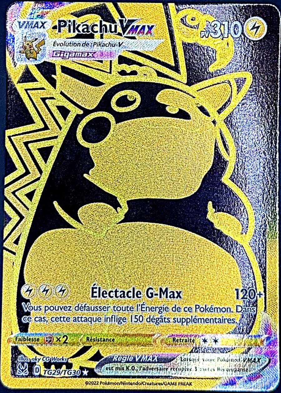 Pikachu VMAX (Pokémon) présentée sous arche